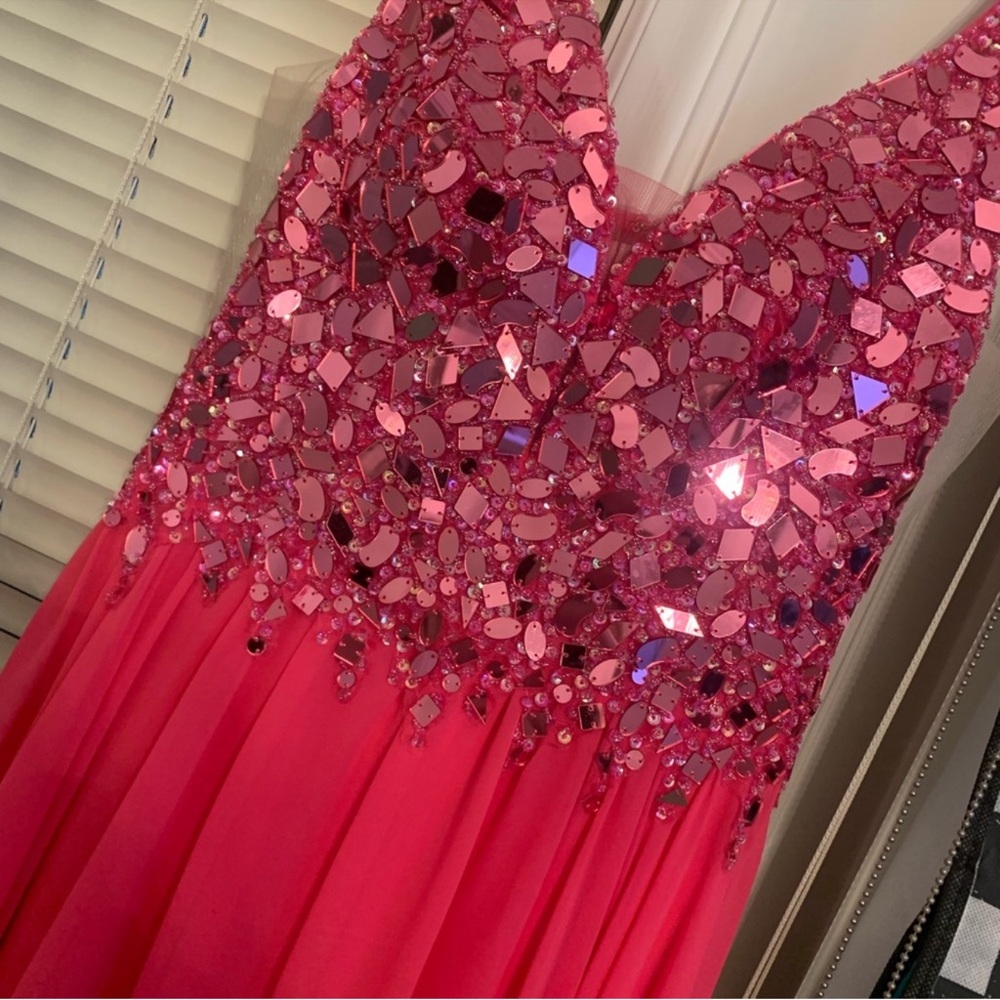 Pink Pleated Embellished Prom Dress - Picture 7 of 11